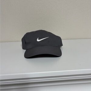 Nike Men's Dark Gray Cap